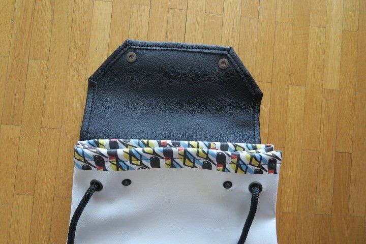 Zaini: Sac à dos – Nuovo (secondo la descrizione) da Genève venduto da LiPhry 6