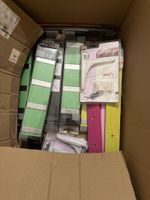 Diverse garderobeleisten mit anhängern 50