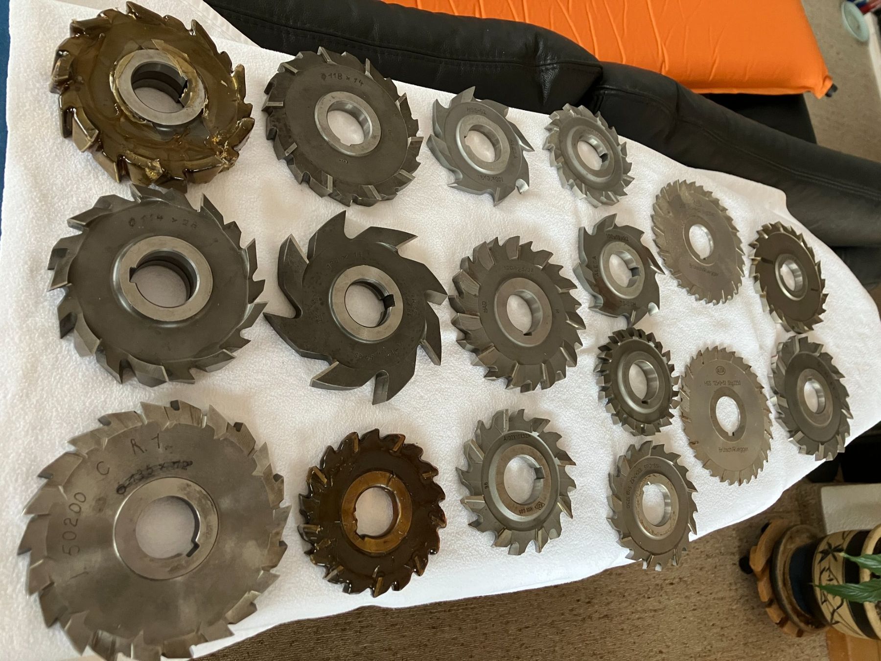 Alle Werkzeuge: Scheibenfräser 17 Stück Schaftdurchmesser 32mm – Gebraucht aus Lenk im Simmental von Jrg7410