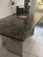 Magnifique table en marbre