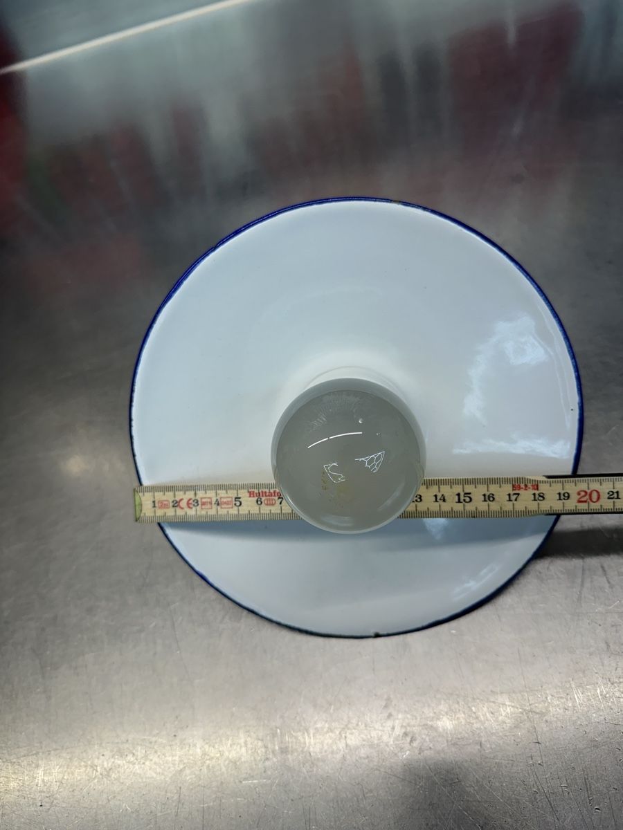 Lampade: Alte Emaille Lampe Top Zustand! – Usato da Schwende venduto da weesli 7