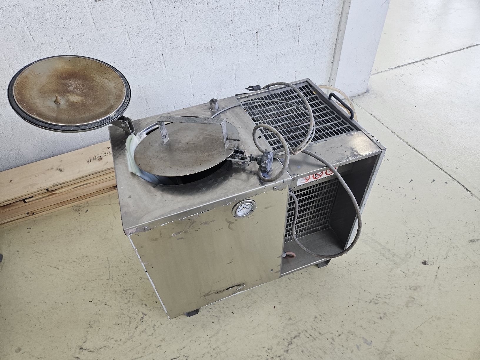 Tutte le macchine: Solvent Cleaner Solvent-C2, Baujahr 2004 – Usato da Oberrohrdorf venduto da Mikee865 1