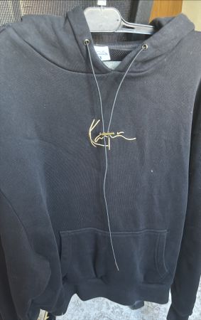 Karl Kani Signature Hoodie schwarz/gold – Gr. S oversize