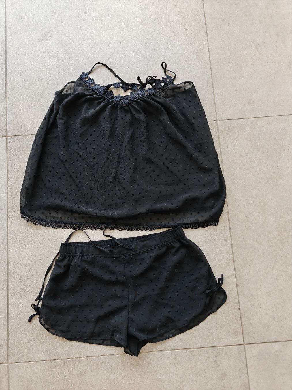 Etam Negligees & Pigiami: Ensemble pyjama taille S Etam – Nuovo (secondo la descrizione) da Longirod venduto da DigiSmart