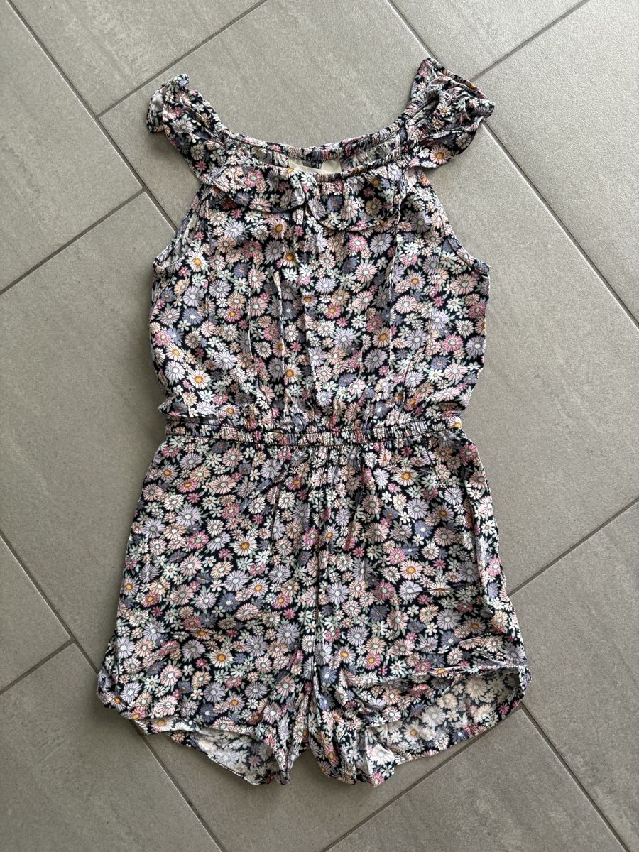 H&M Tute: Jumpsuit Grösse 134 – Usato da Mägenwil venduto da Bienchen8