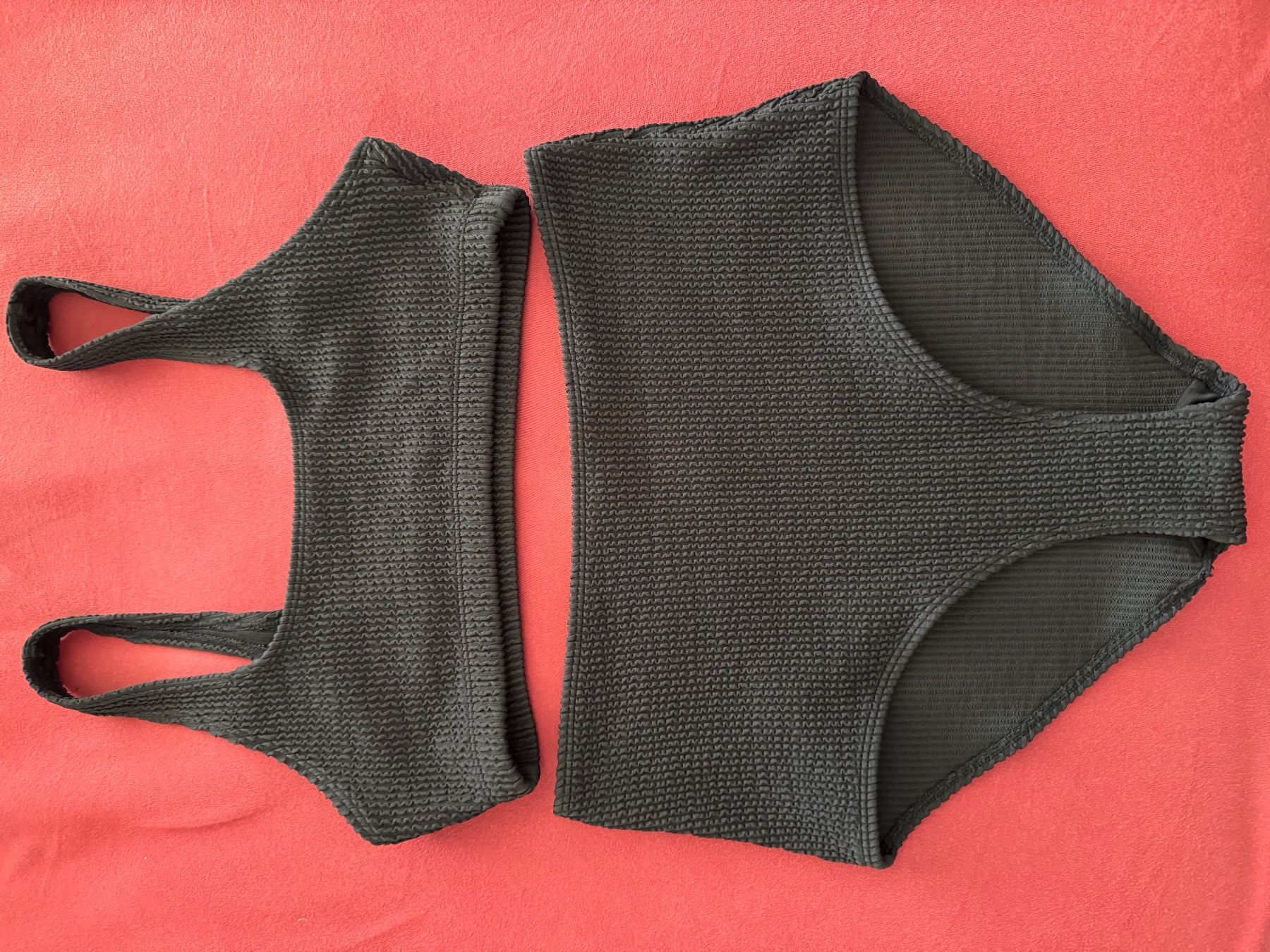 Badekleider & Bikinis: Bikiniset von Monki – Gebraucht aus Arbon von flowerandfound
