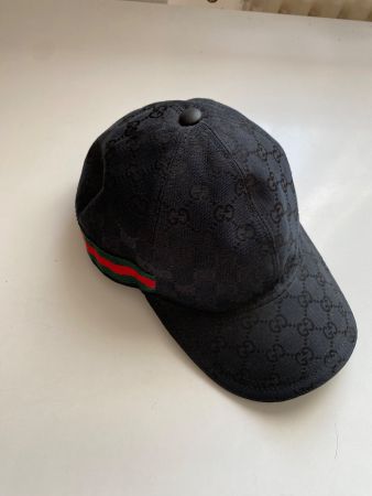Gucci Kappe Schwarz mit Streifen - Top Zustand, Grösse S