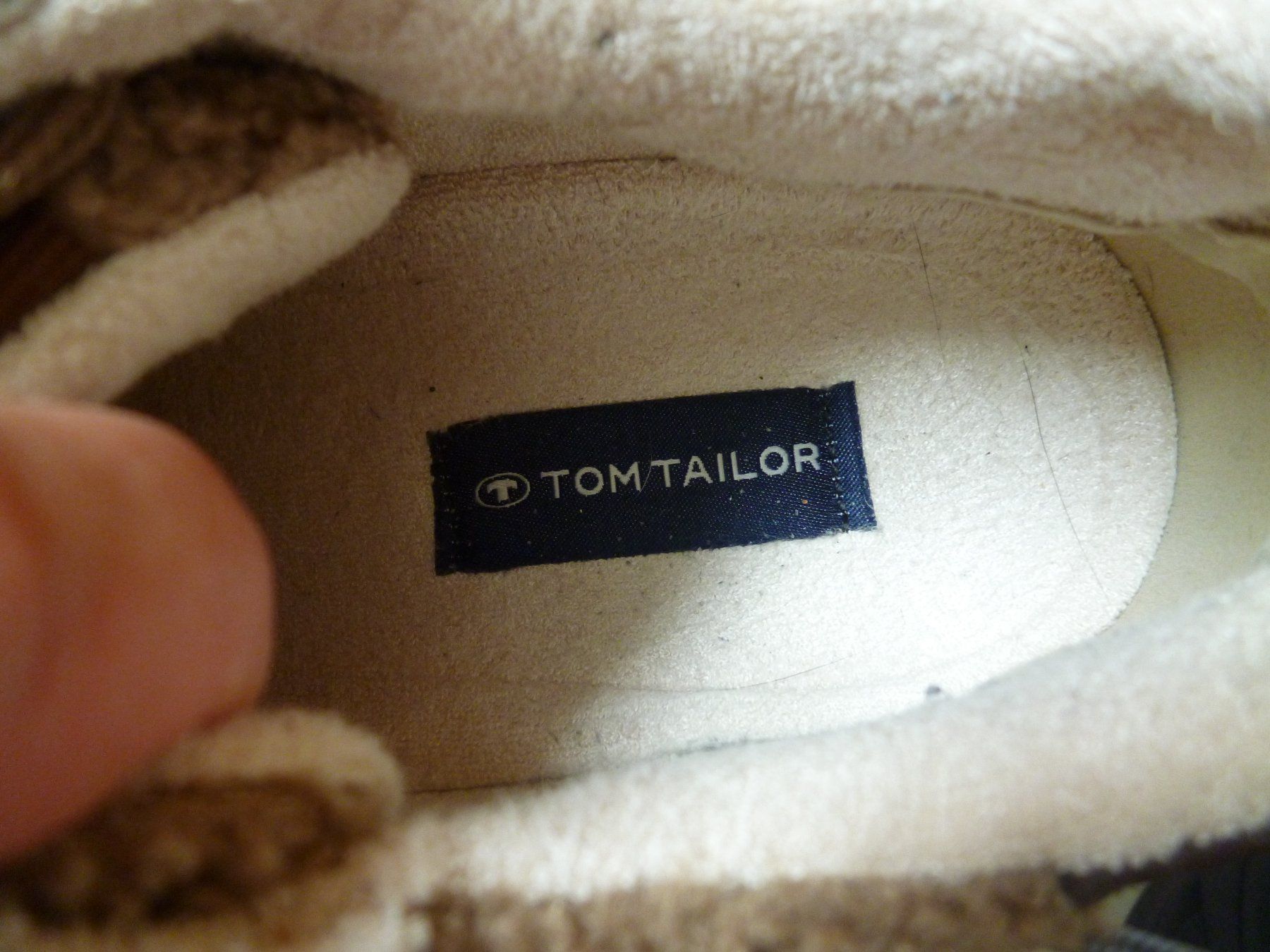 Tom Tailor Scarpe da donna: TOM TAILOR Low-Top-Sneaker Gr. 40  Sneaker low - black brown – Usato da Dättlikon venduto da Mamakuga 8