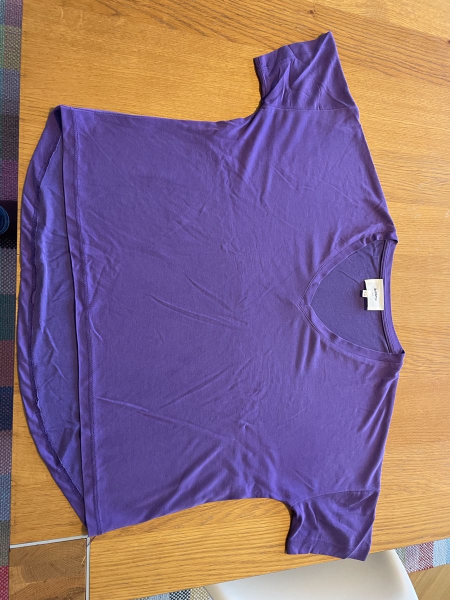 T-shirt: Oversized Shirt der Marke Artlove S/M – Usato da Basel venduto da CCRosa 2