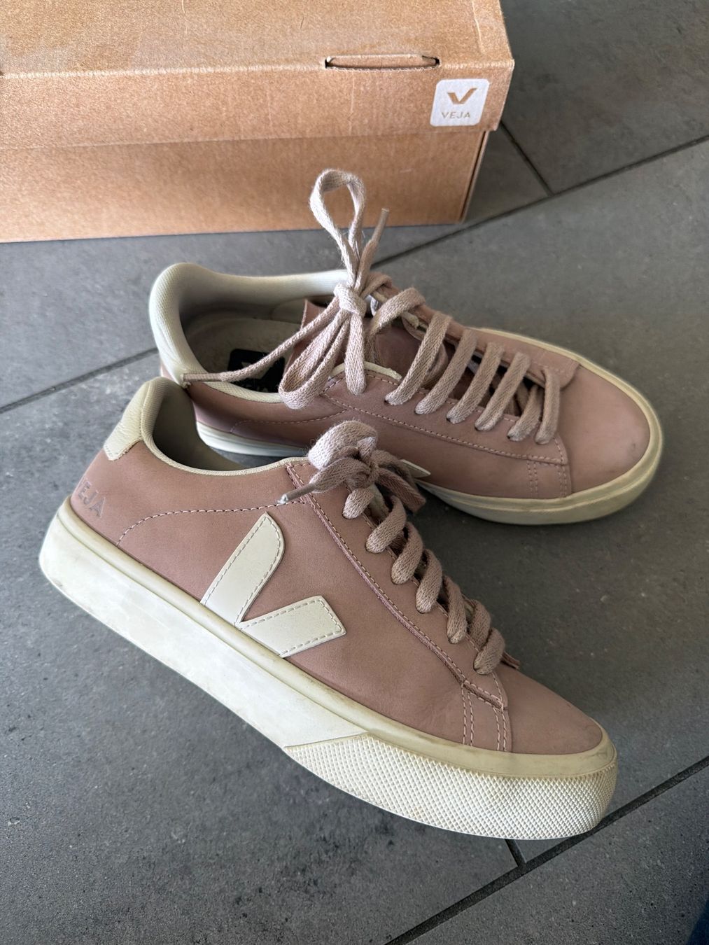 Veja Scarpe da donna: Veja Leder Sneakers Rosa – Usato da Steffisburg venduto da elle013 1