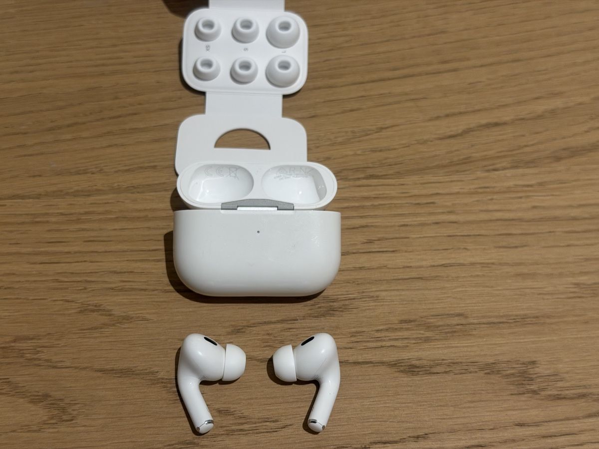 Apple Casques audio: Apple AirPods Pro 2. Generation – D'occasion à Zürich par franfriedrich 2