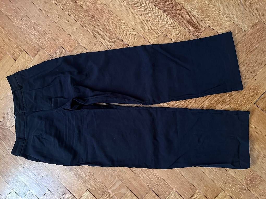 Pantaloni: Pantalon noir, taille 36 – Usato da Lausanne venduto da sugarplumfairy
