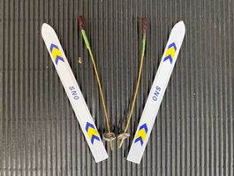 Mini Ski + Stöcke (total 15 Stk.)