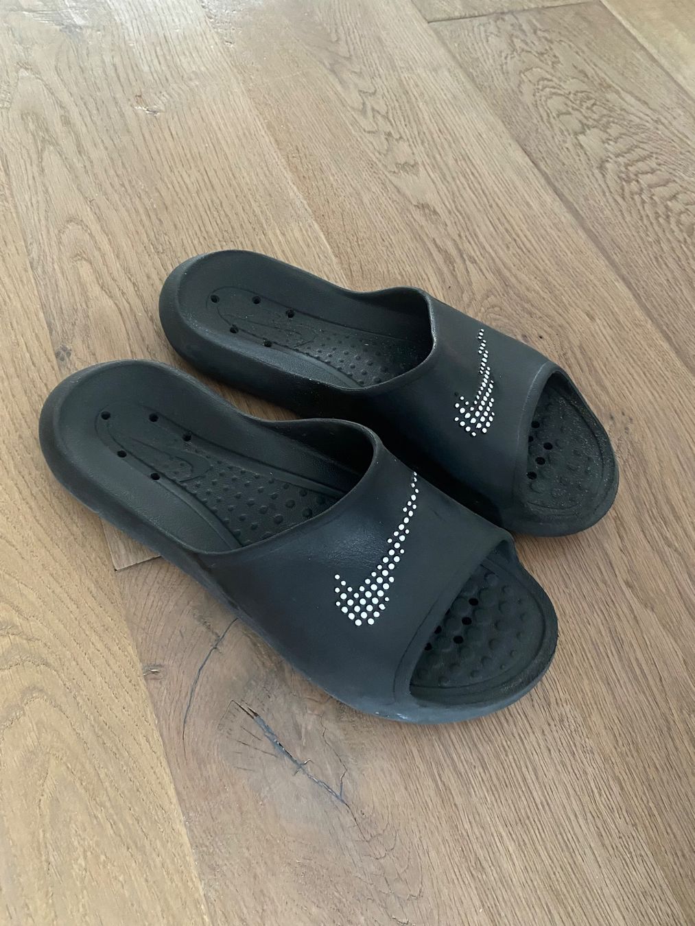 Nike Scarpe da uomo: Nike Badedandale Gr. 42 – Usato da Wangen b. Olten venduto da janfon 1