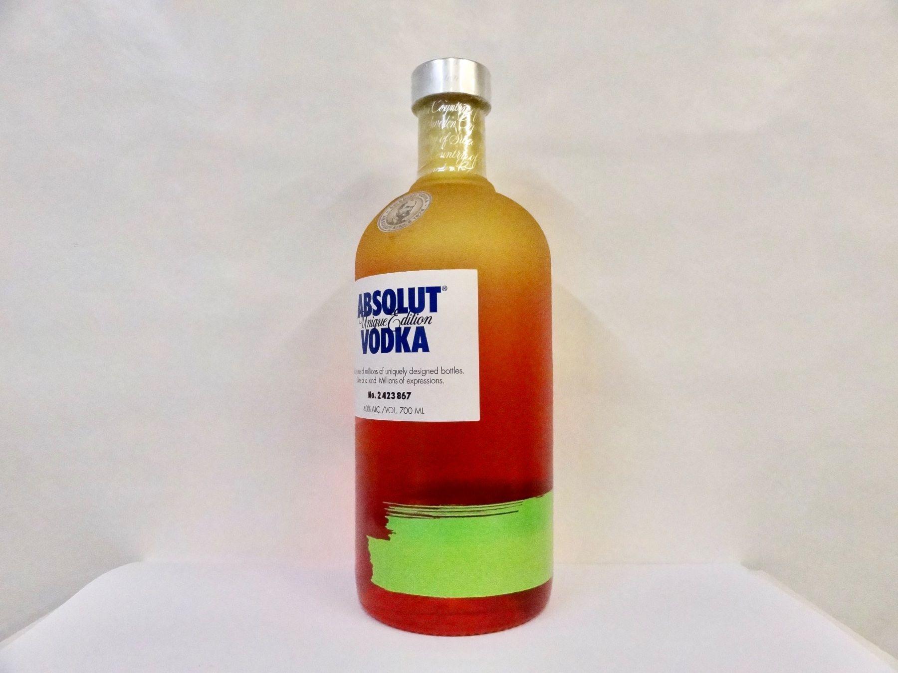 Absolut Vodka Spirituosen: 1 x ABSOLUT VODKA ABSOLUT UNIQUE Edition 2012 – Neu und originalverpackt aus Kerzers von zimmergruen 2