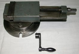 Etau tournant pour machine