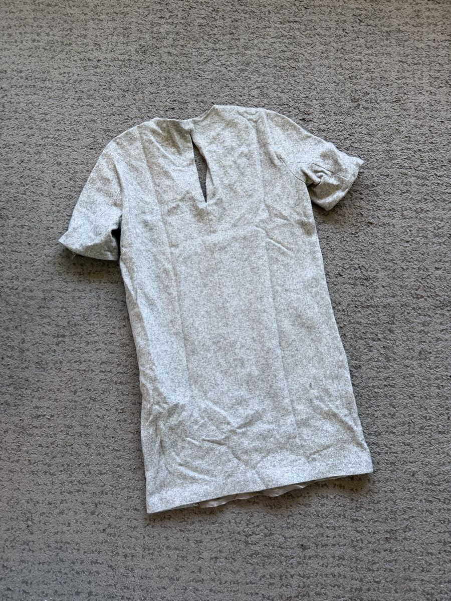 Massimo Dutti Vestiti: Robe Massimo Dutti grise taille 36 bon état – Usato da Genève venduto da eth_6qs6 3