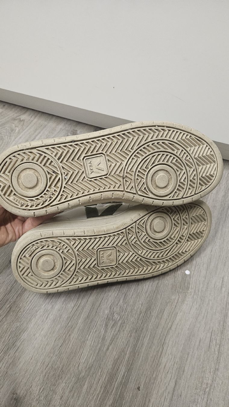 Veja Scarpe da uomo: Baskets marque Veja, taille 39 – Usato da Bulle venduto da tiff_1992 2