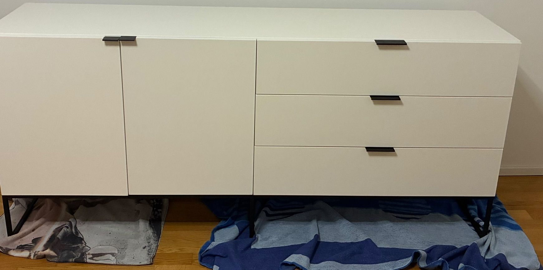 Westwing Cassettiere: Sideboard weiss mit drei Schubladen  – Usato da Münchenstein venduto da sabrinchen02