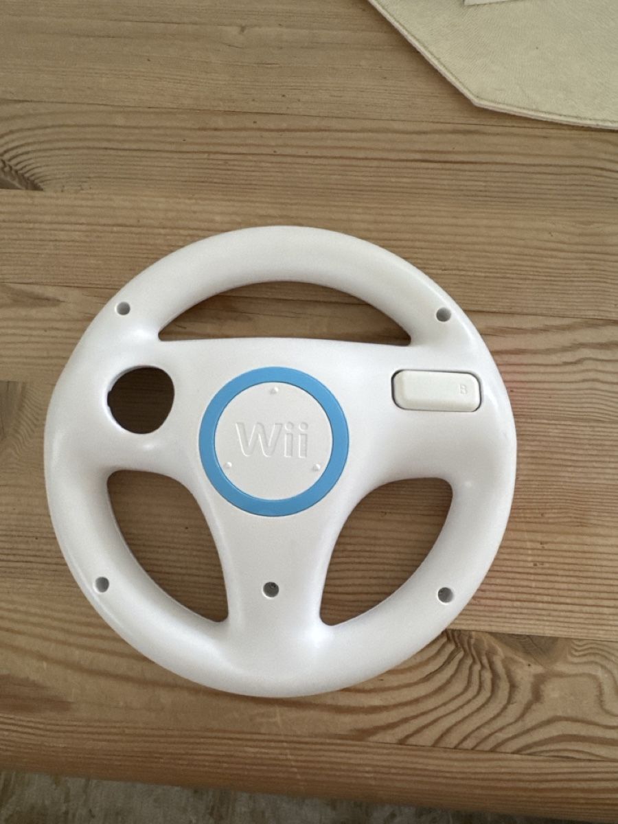 Nintendo Controller: Wii wheel, Mariokart Lenkrad – Neu (gemäss Beschreibung) aus luzern von Golfismypassion 2