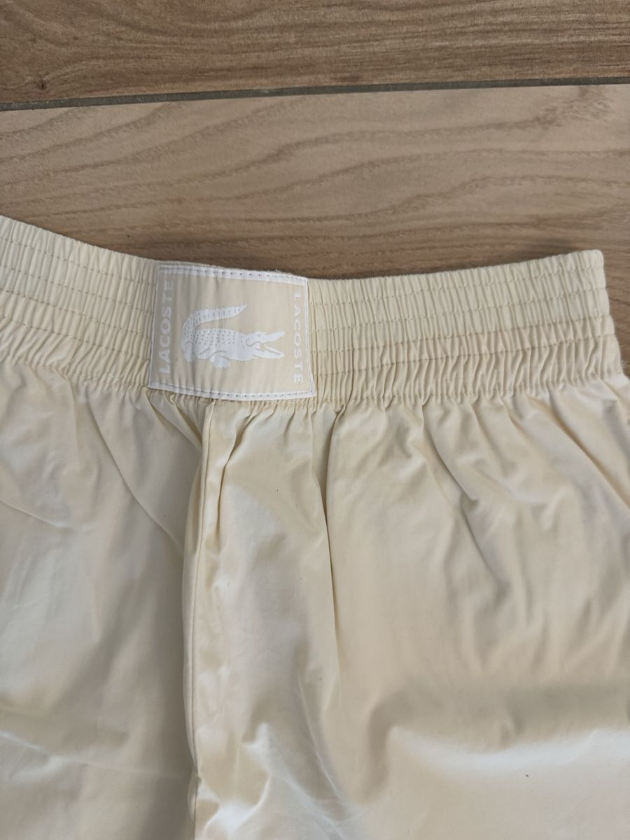 Lacoste Pantaloni: Lacoste Shorts – Nuovo (secondo la descrizione) da Zürich venduto da iva_c9dw 1