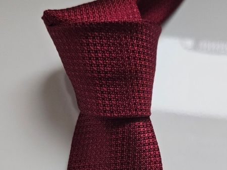 Seidenkrawatte Uni neu und originalverpackt bordo