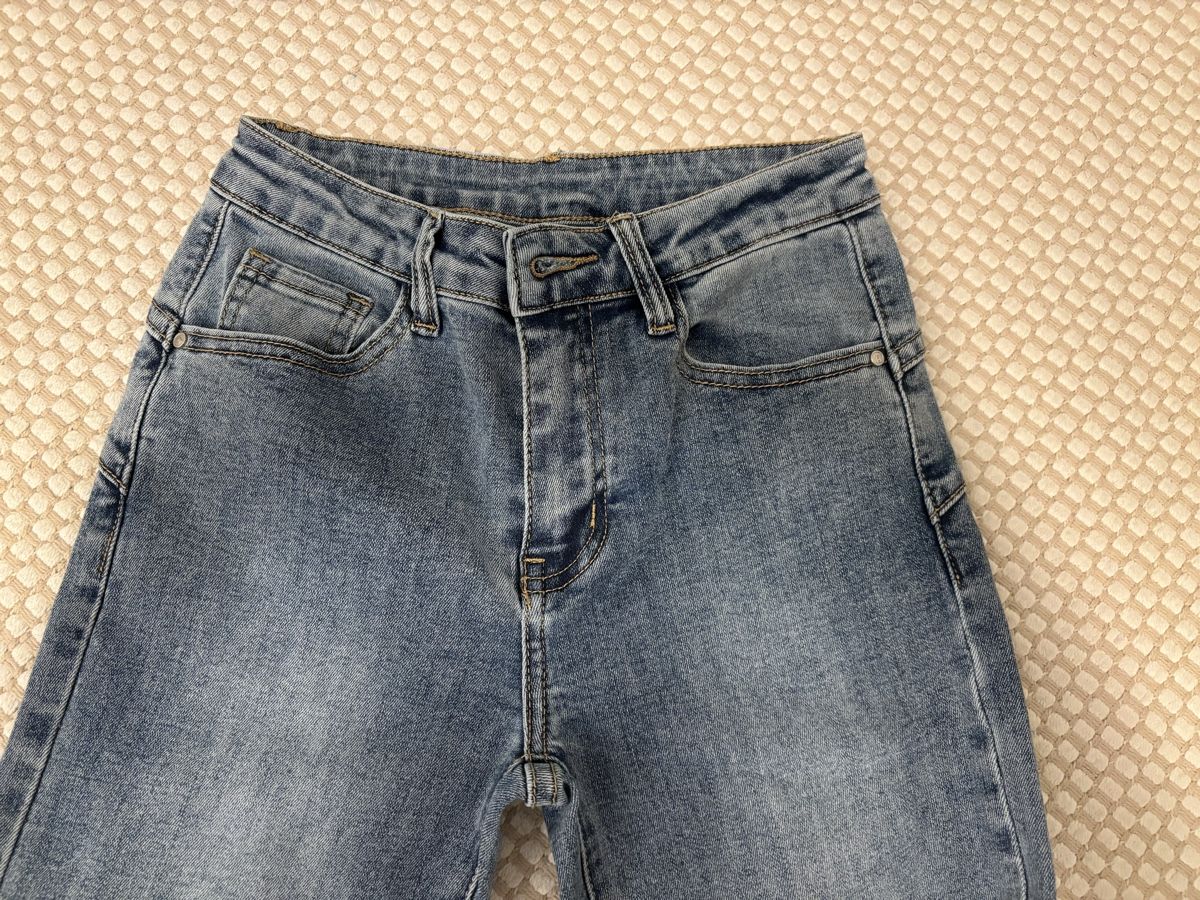 Pantaloni: Flared Jeans xs - NEU!!! – Nuovo (secondo la descrizione) da Zürich venduto da FedeSara 2