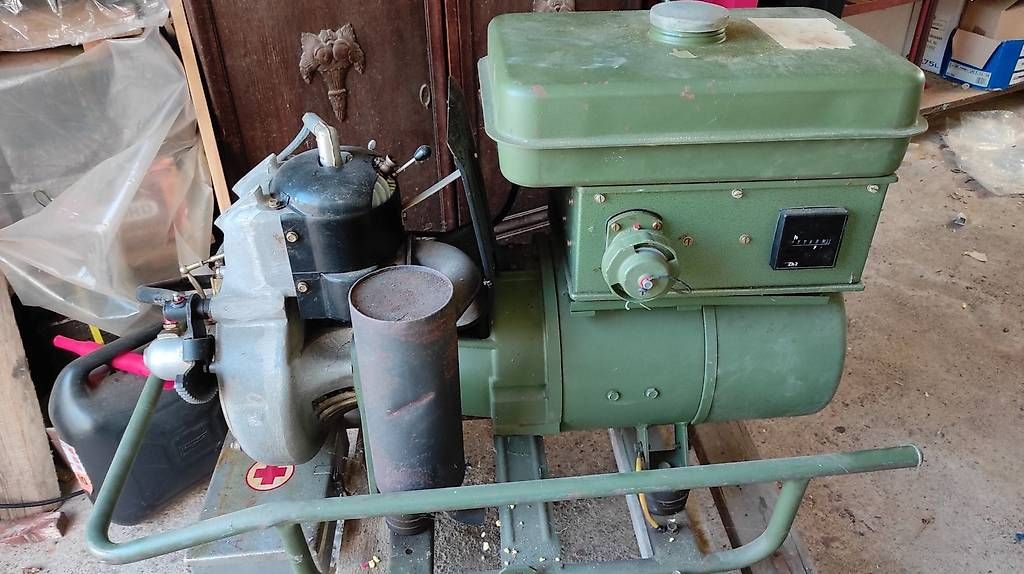 Generatori di corrente: Stromerzeuger 4kVA Barkas Motor im Bestzustand – Usato da Jona venduto da armo01 2