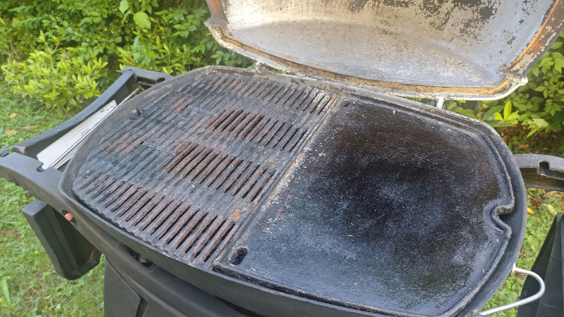 Griglie: Weber Q 300 BUTN/PROPN BBQ grill – Usato da Zürich venduto da lau_nmx8 3