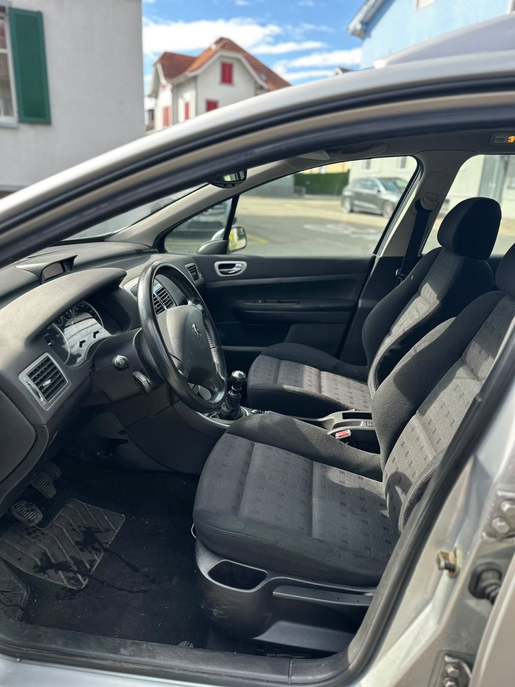Peugeot Automobili: Peugeot 307 2.0 Hdi – Usato da Rickenbach b. Wil venduto da zer_82qq 2