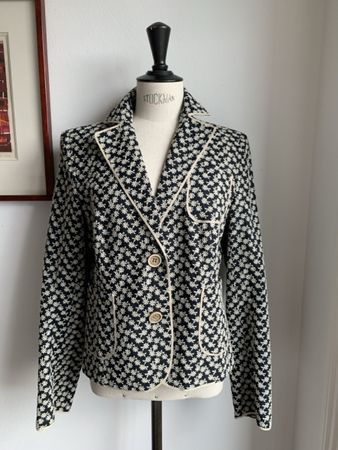 AKRIS: ungetragen - Exklusiver Blazer mit Stickereien, 38