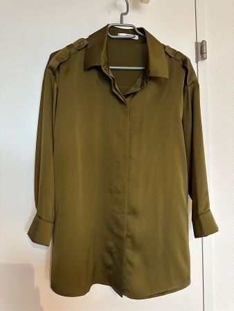 Mango Suit Seidenstil Bluse khaki grün - S - wie NEU!