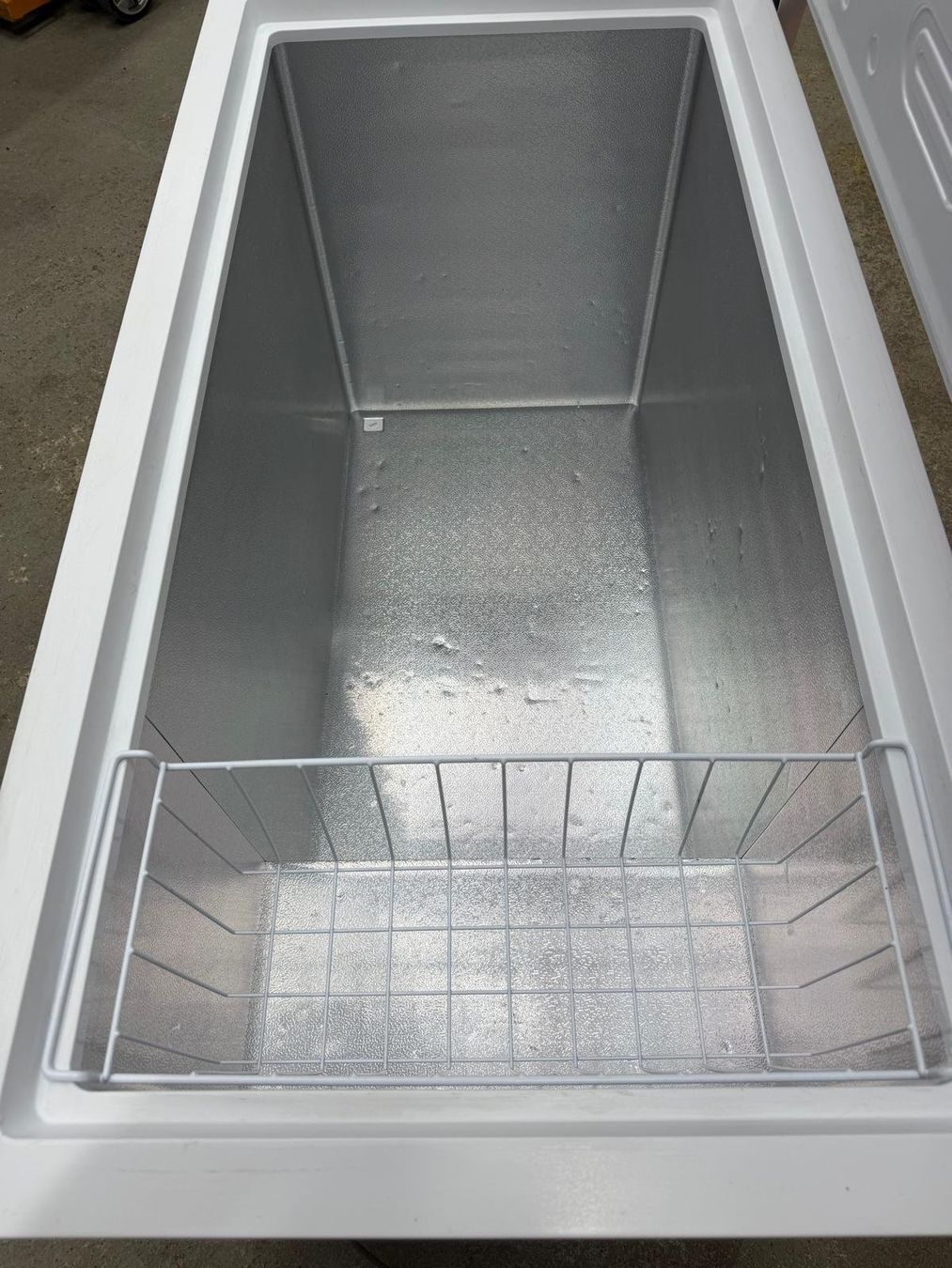 Congelatori: Gefriertruhe 380Lt. Kibernik – Usato da Regensdorf venduto da RCM_8105Regensdorf 8