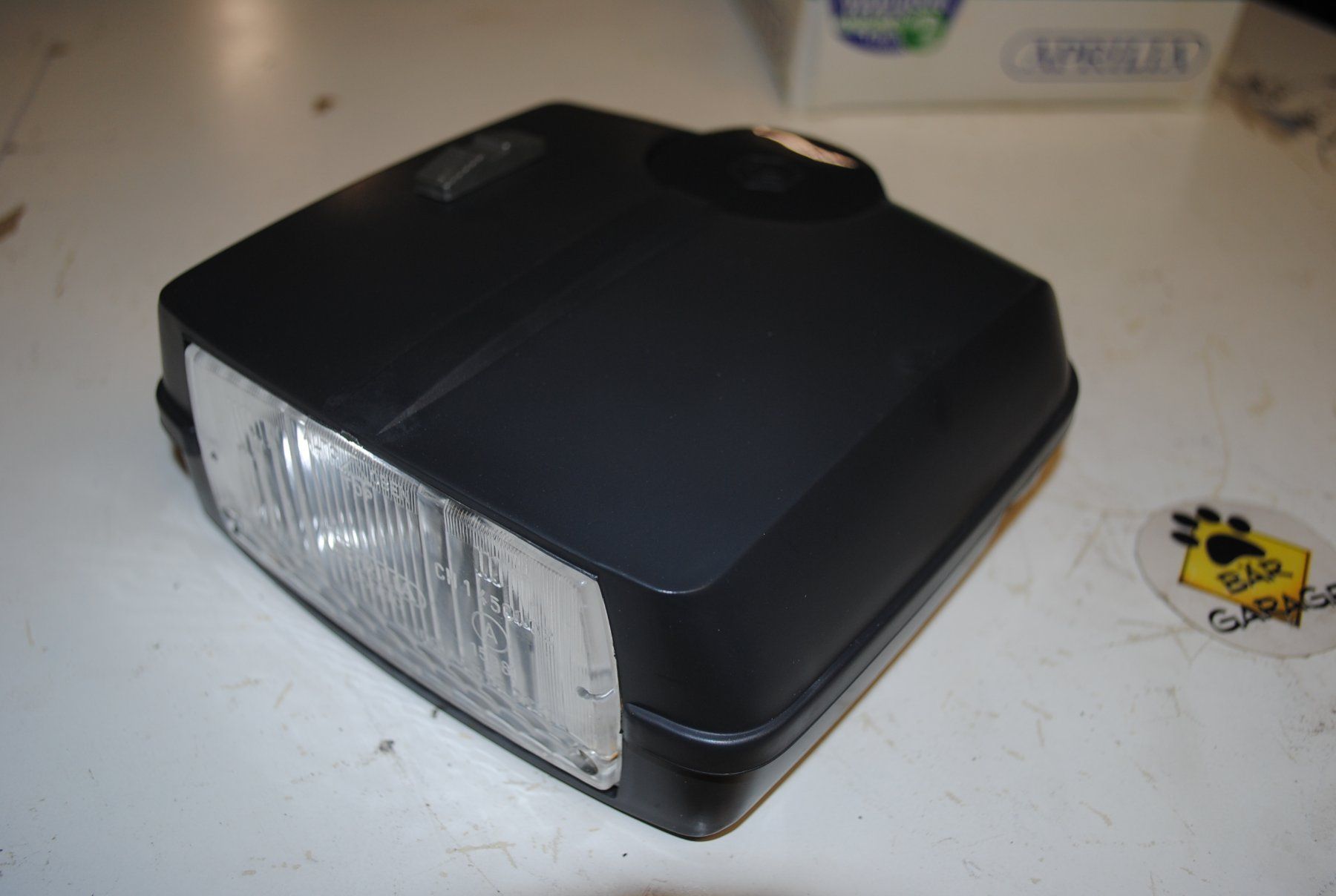 Piaggio Mofa-Ersatzteile: Lampe Scheinwerfer Piaggio Bravo  > NOS < original oldi – Neu und originalverpackt aus Subingen von Baergarage 2