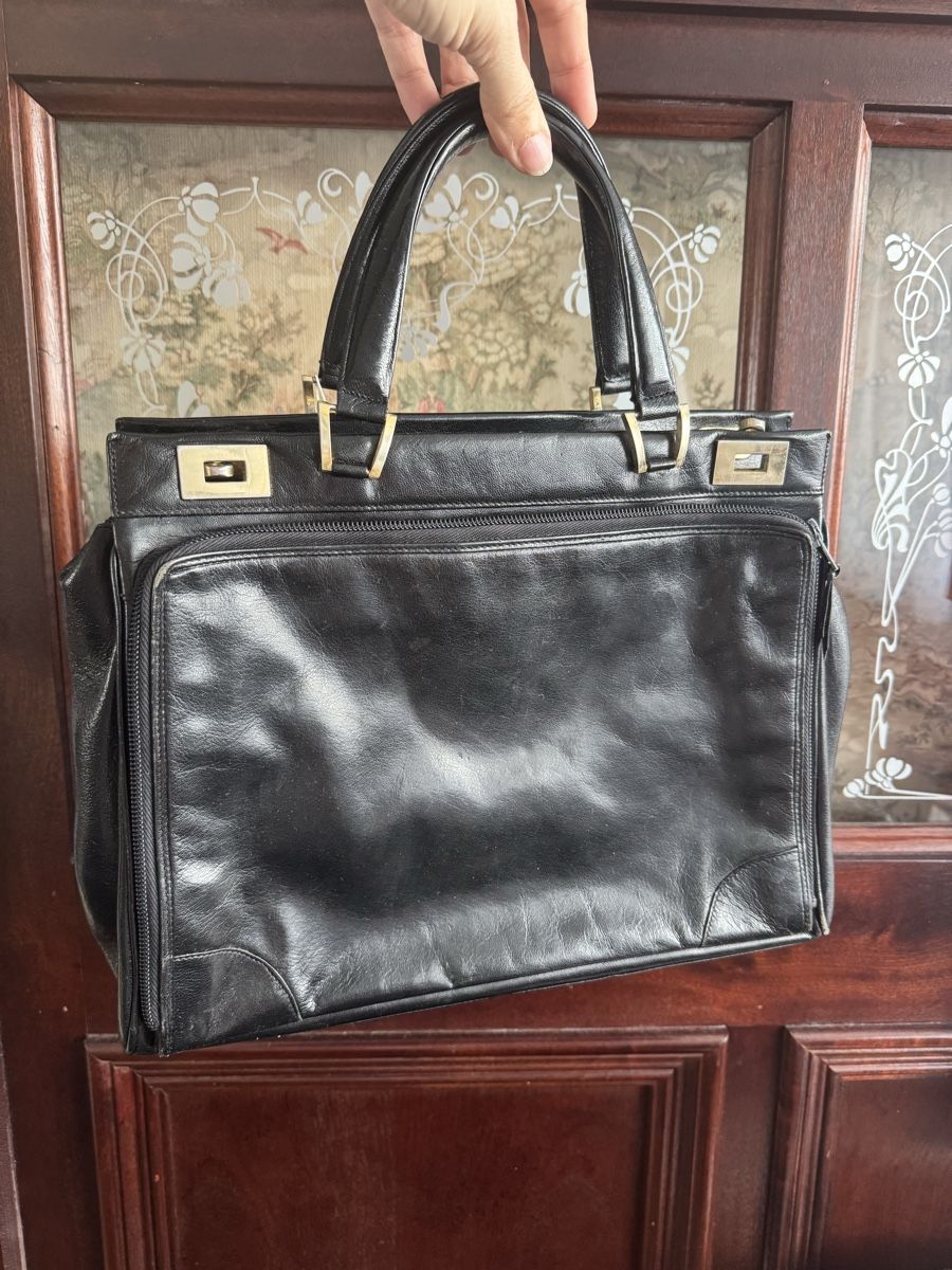 Borse: Vintage Leder Locher Tasche Ledertasche – Usato da Obfelden venduto da cesarina10 2
