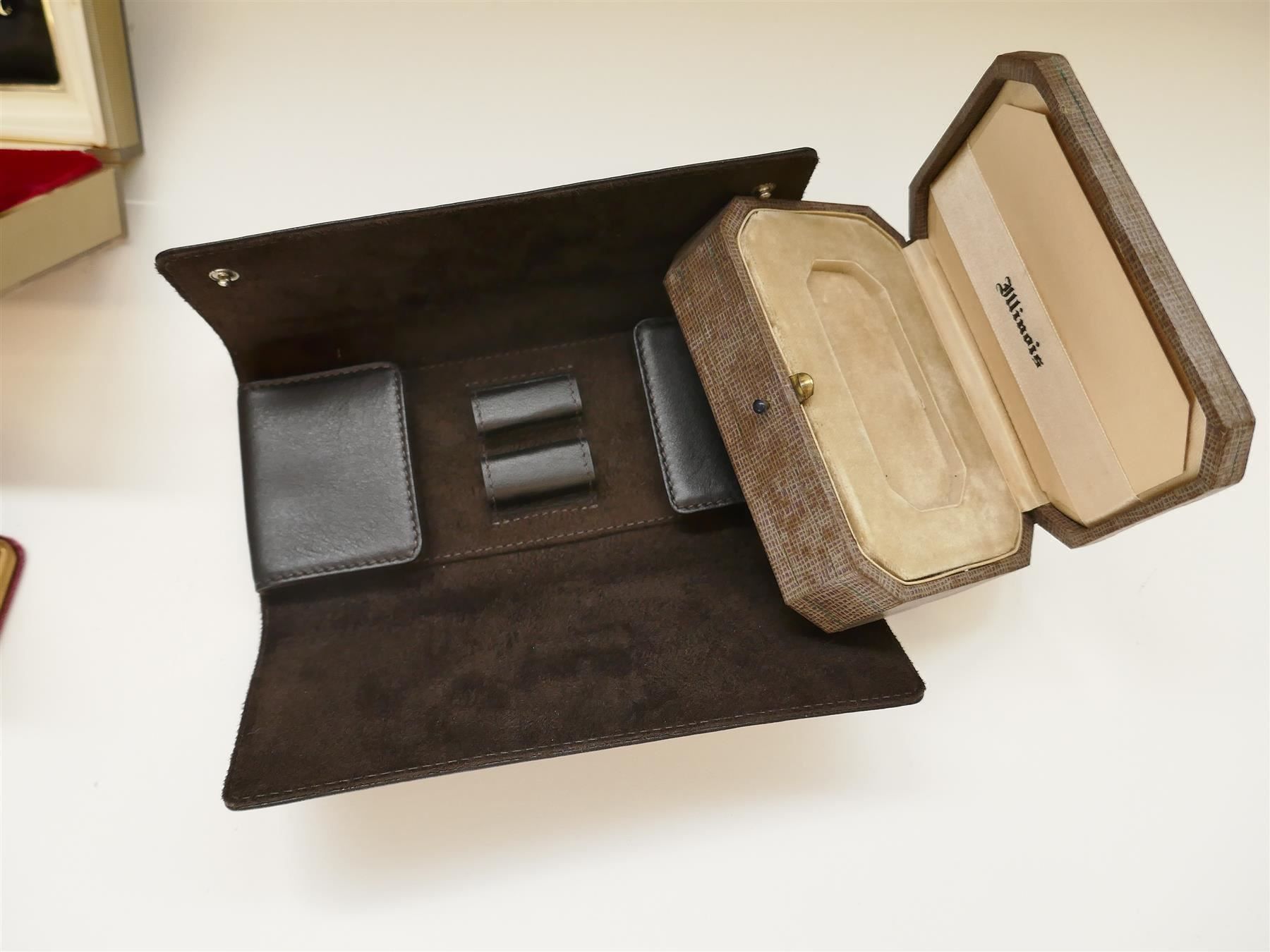 Scatole porta orologi: 5 antike Uhren Schmuck/Boxen – Nuovo e nell'imballaggio originale da Schaffhausen venduto da swisswatches-andmore 2