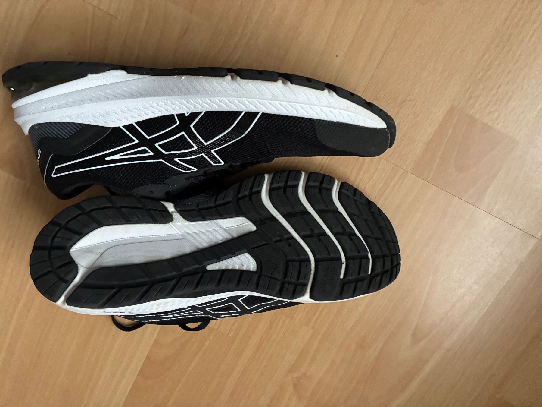 Asics Herrenschuhe: Asics GT 1000 Eu 40 – Neu (gemäss Beschreibung) aus Aarau Rohr von Sheeno 2