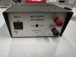 Netzteil stabilisiert, 12-14V, EA3006L