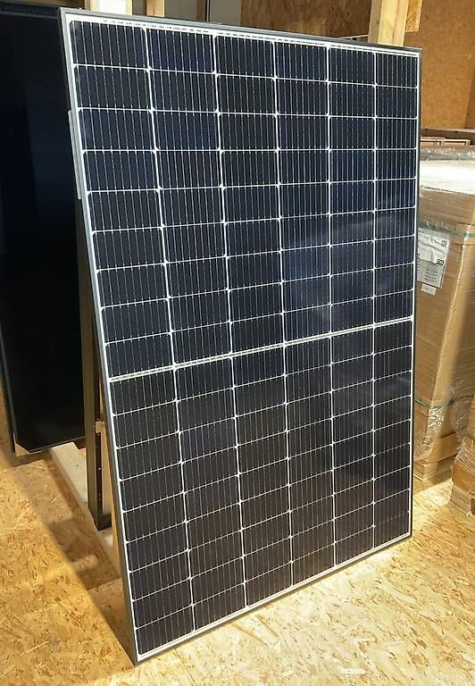 Longi Solargeräte und Solarprodukte: Longi Solarmodul 410Wp – Gebraucht aus Grabs von Haagerblitz