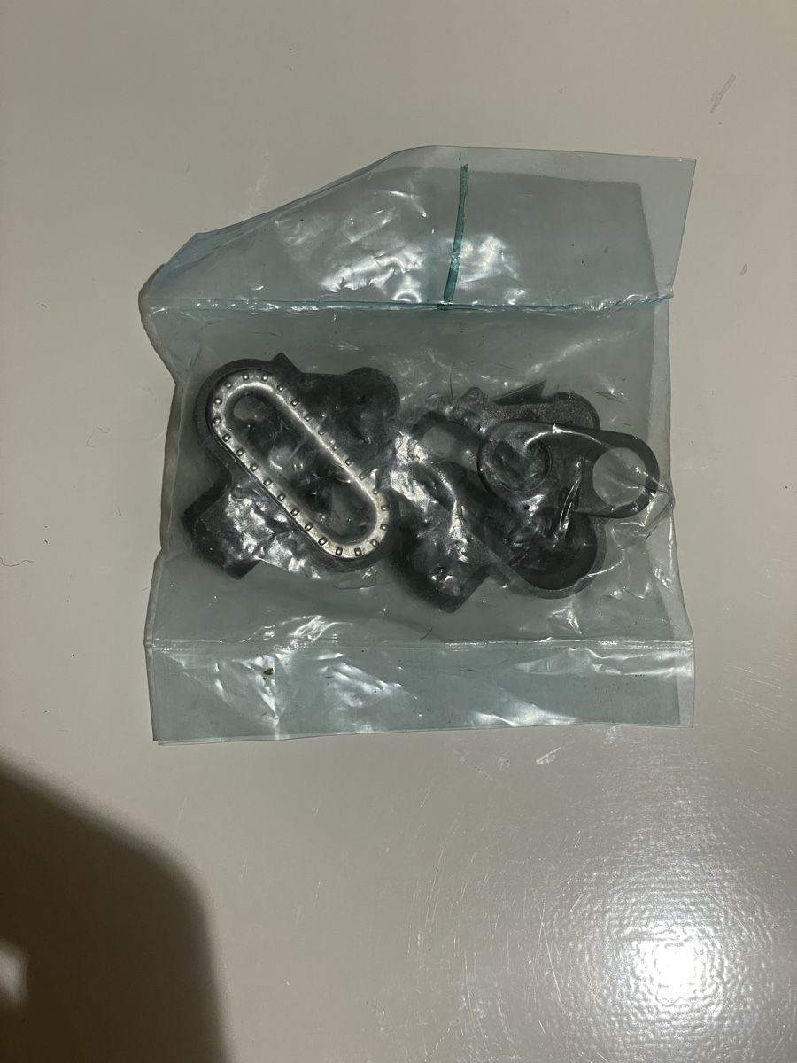 Shimano Pezzi di ricambio: Shimano SPD Cleats Klickpedalen Platten – Nuovo (secondo la descrizione) da Rapperswil SG venduto da Benji81992