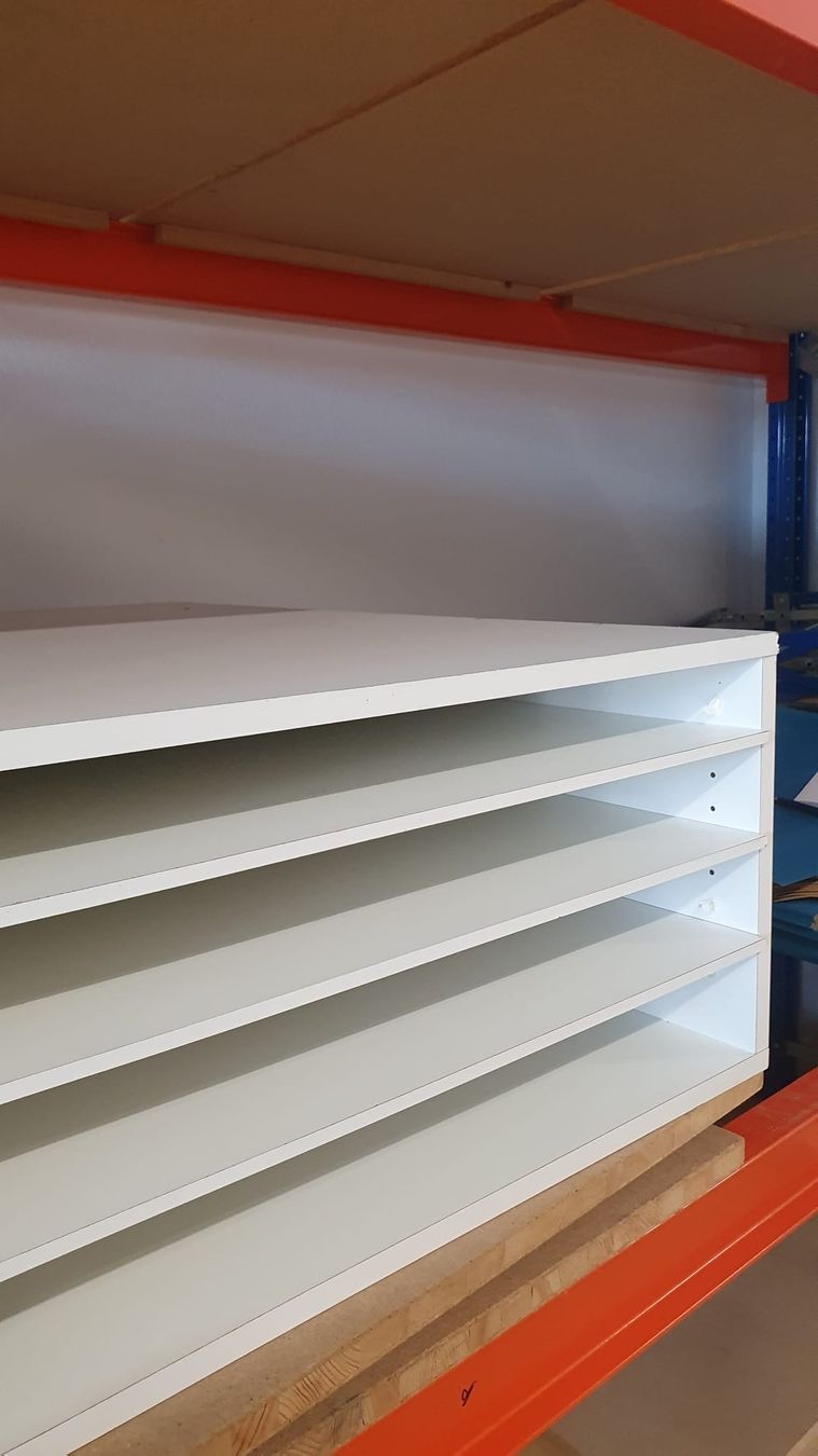 Scaffali: Papiergestell, plano Ablage – Usato da Herisau venduto da Efriend 2