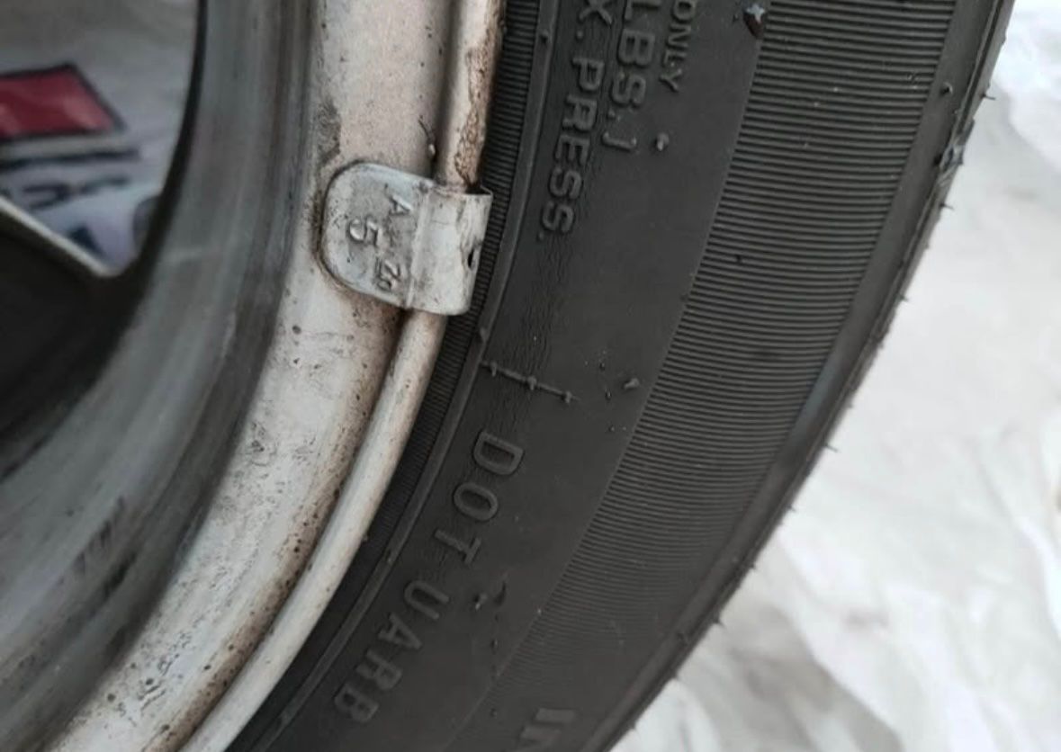 Opel Cerchioni: JEU DE 4 JANTES + PNEUS – Usato da Peseux venduto da Kevinnodrik96 2