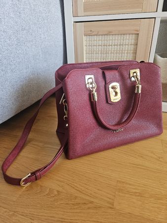 Sac à main Liu Jo bordeaux anses dorées