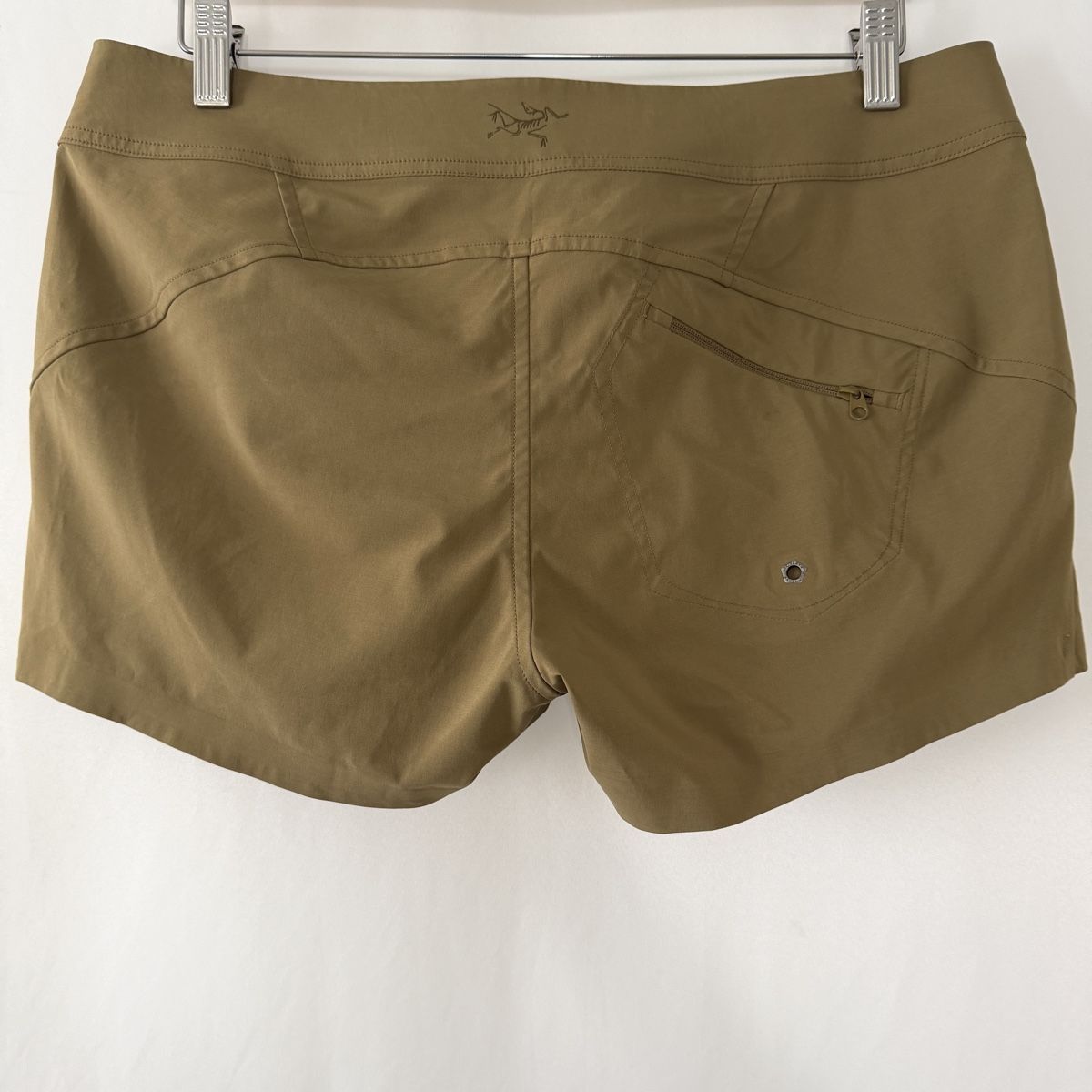 Arcteryx Pantaloni: ARCTERYX Shorts – Nuovo (secondo la descrizione) da Emmen venduto da Avviivva_Com2023 3