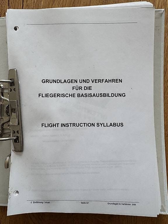 Ordner: Ordner Fliegerische Basisausbildung  – Gebraucht aus Glattfelden von C750