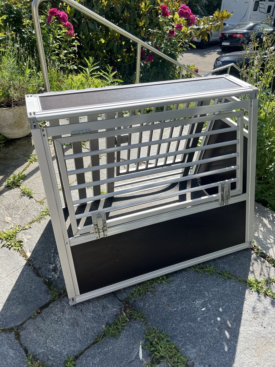 Käfige, Transport & Sicherheit: Hunde Box – Gebraucht aus Uitikon Waldegg von Rebecasa 1