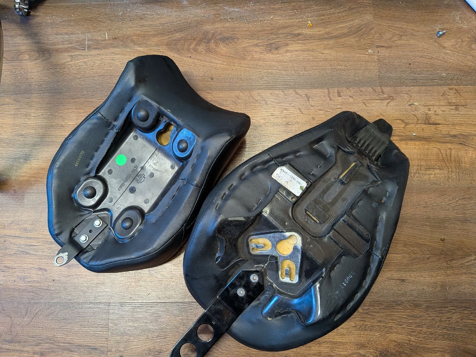 Harley-Davidson Alle Motorradersatzteile: Selle Harley Sportster  – Gebraucht aus Vuadens von AlainHarley 2