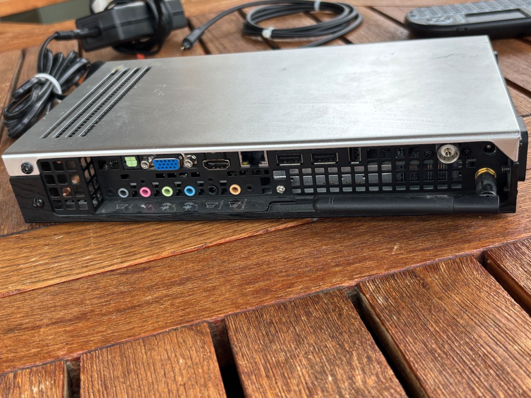 Lettore multimediale & Streamer: ARCTIC MC001-E Media Center, HTPC, Barebone PC mit DVD&DVB-T – Usato da Stäfa venduto da theswissguy_mm 3