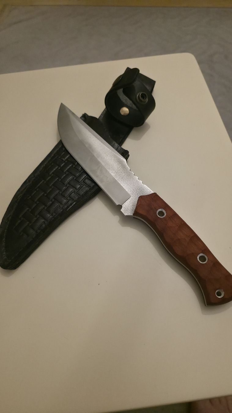 Accessori: Jagdmesser / Lederscheide, – Nuovo e nell'imballaggio originale da St. Margrethen SG venduto da Duezenli61