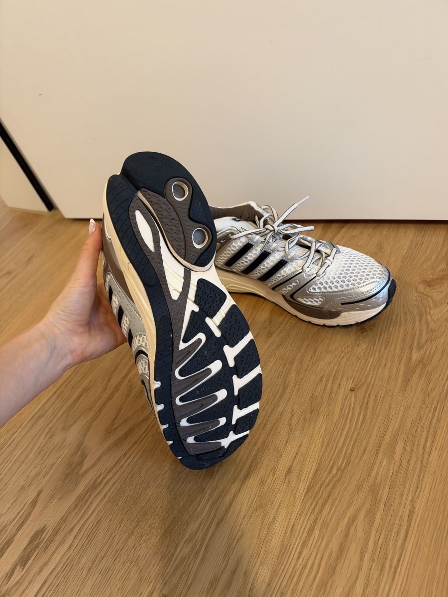 Herrenschuhe: Adidas Adistar Control silber Grösse 44.5 – Gebraucht aus Lufingen von ott_r59k 2